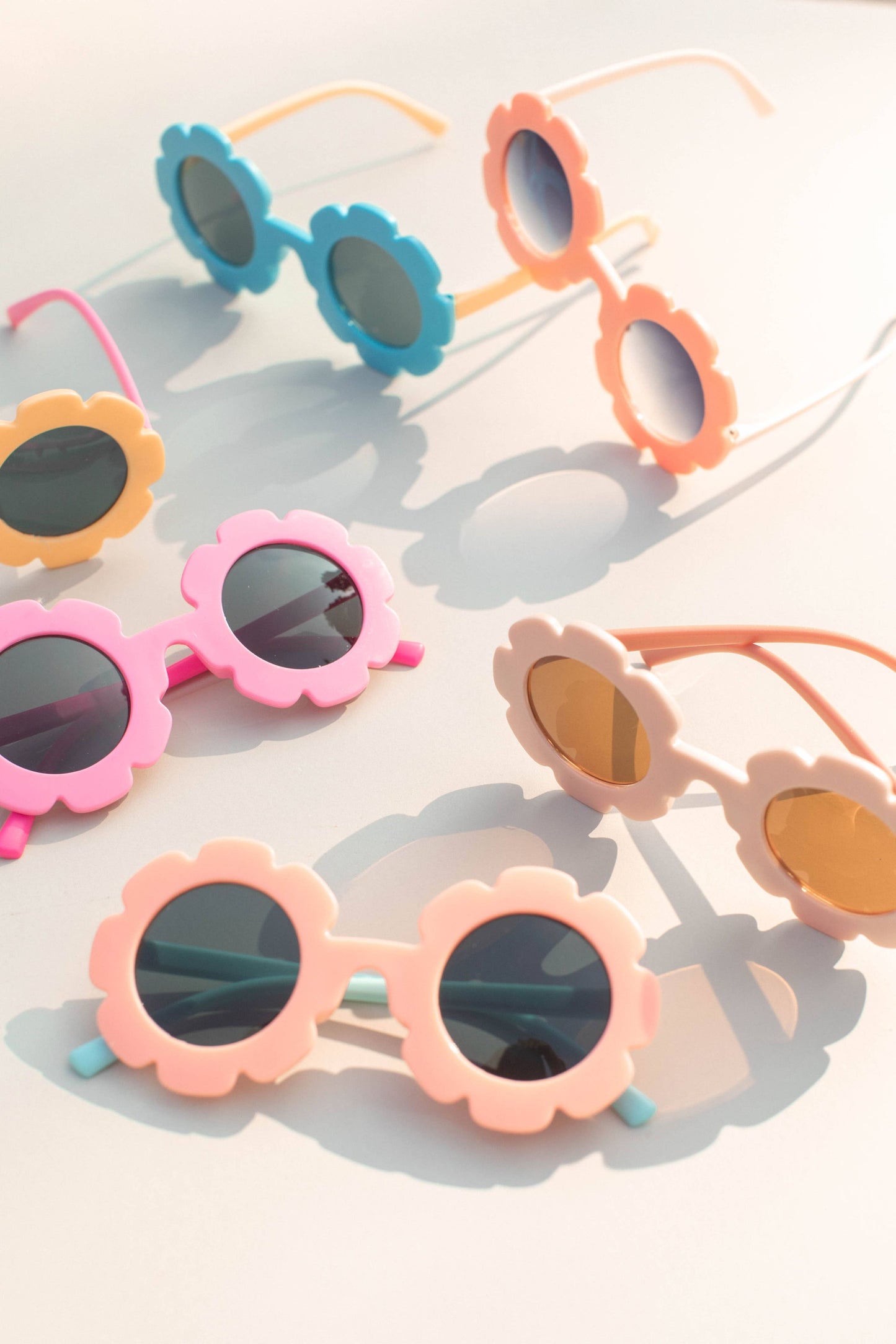 Kids/Toddler Two Toned Flower Sunglasses