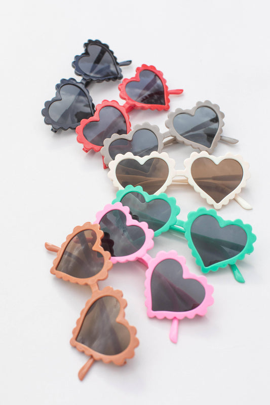 Kids/Toddler Scallop Heart Sunglasses